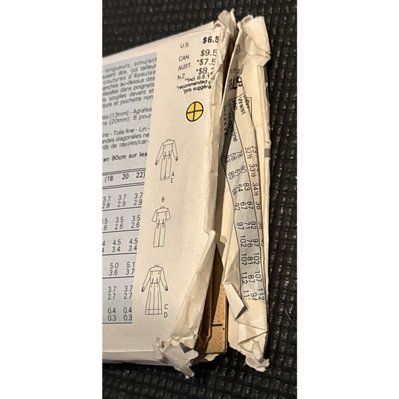 Butterick Classics 6795 Sewing Dress Pattern Sizes 6 8 10 UNCUT NEW Factory Fold - Picture 4 of 5